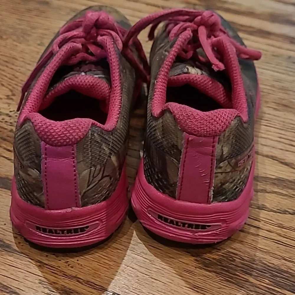 RealTree cobra Jr sz 2 Sneakers